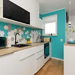 Metro Wilanowska With Parking By Renters *