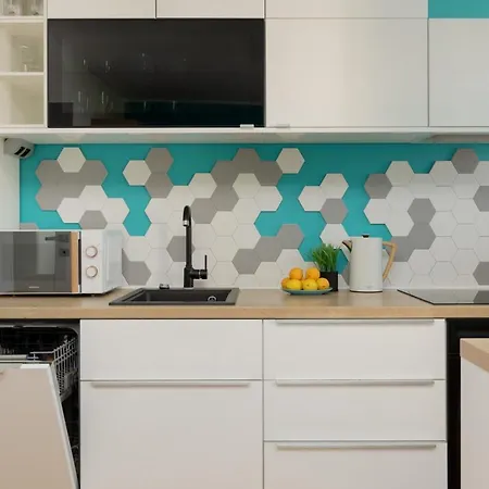 Metro Wilanowska With Parking By Renters