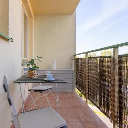 Metro Wilanowska With Parking By Renters Apartman *