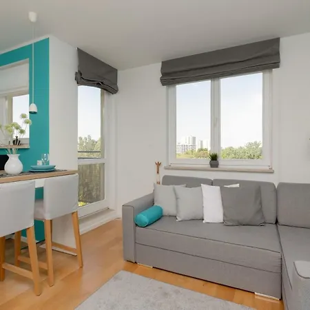 Metro Wilanowska With Parking By Renters * Varšava