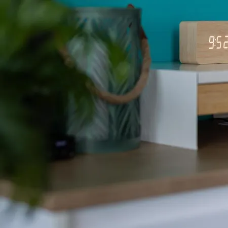 Metro Wilanowska With Parking By Renters Varšava