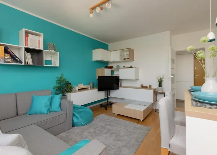 Metro Wilanowska With Parking By Renters * Warszawa