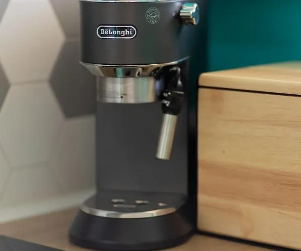 Metro Wilanowska With Parking By Renters Lejlighed