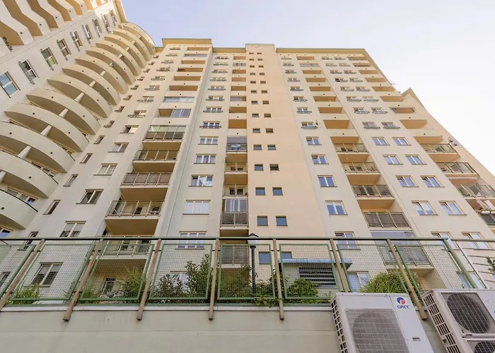 Metro Wilanowska With Parking By Renters Lejlighed *